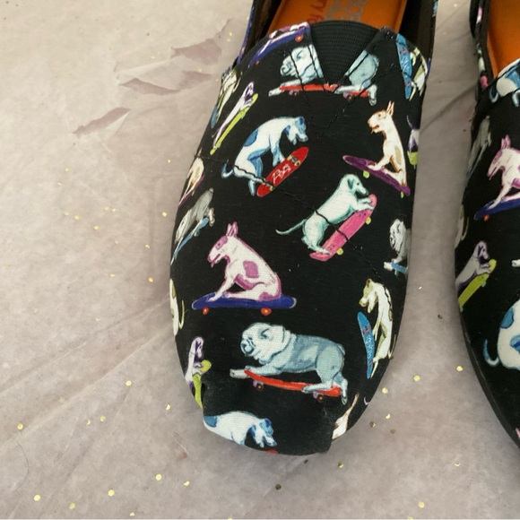 Skechers Bobs “Wag Town” Dogs on skateboards shoes Size 8.5 - Picture 3 of 12